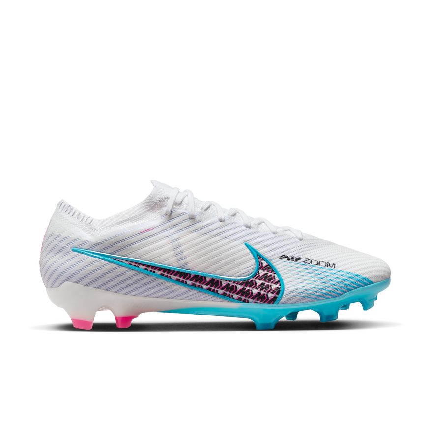 Koop ZOOM VAPOR 15 ELITE CR7 AG-PRO van voor bij JM Sport.